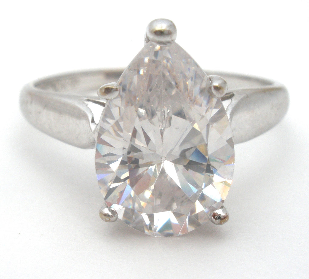 10K Gold Cubic Zirconia Ring Size 8 - The Jewelry Lady's Store
