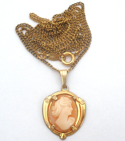 Gold Filled Cameo Pendant Necklace 18"