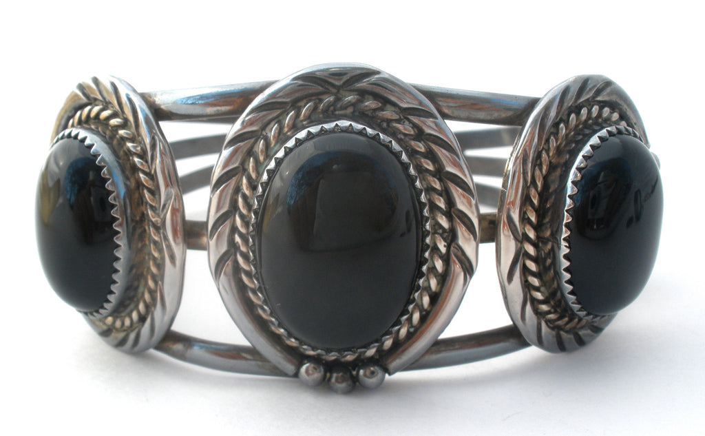 Navajo Black Onyx Cuff Bracelet Sterling Silver Vintage