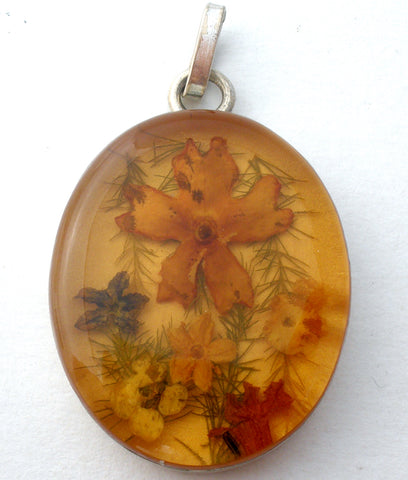Vintage Amber Pendant With Dried Flowers 925