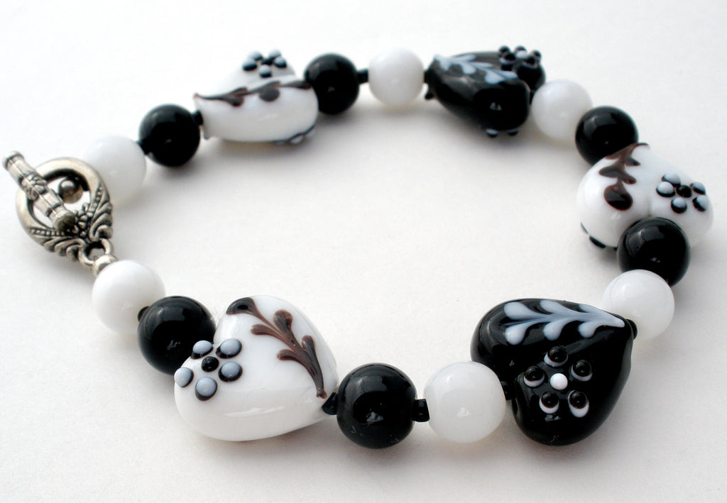 Handmade Glass Bead Set: 10 Lampwork Beads (Black & White) – Bijou Arte  Designs