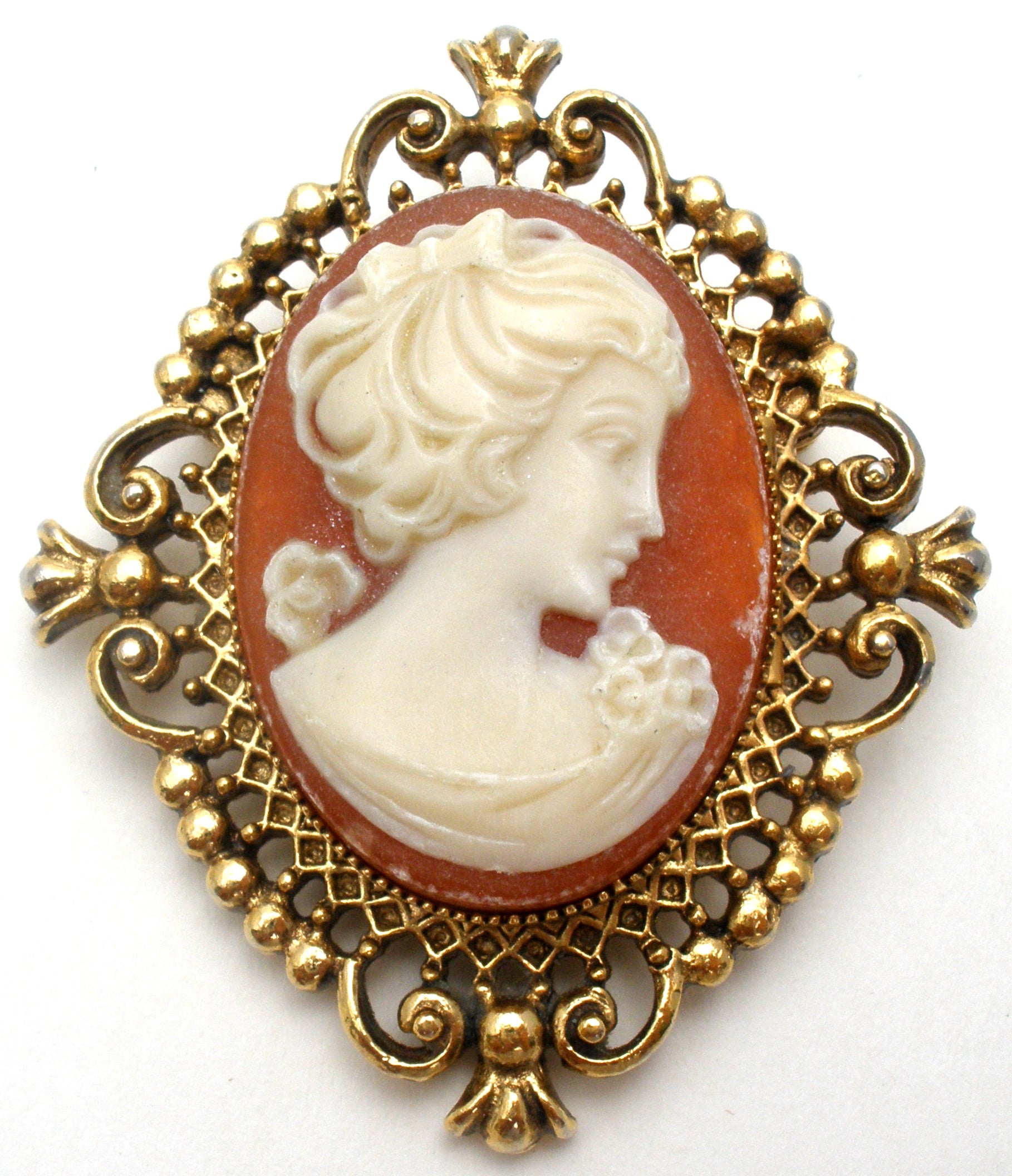 Cameo Perfume Locket Brooch Pin Vintage Avon – The Jewelry Lady's Store