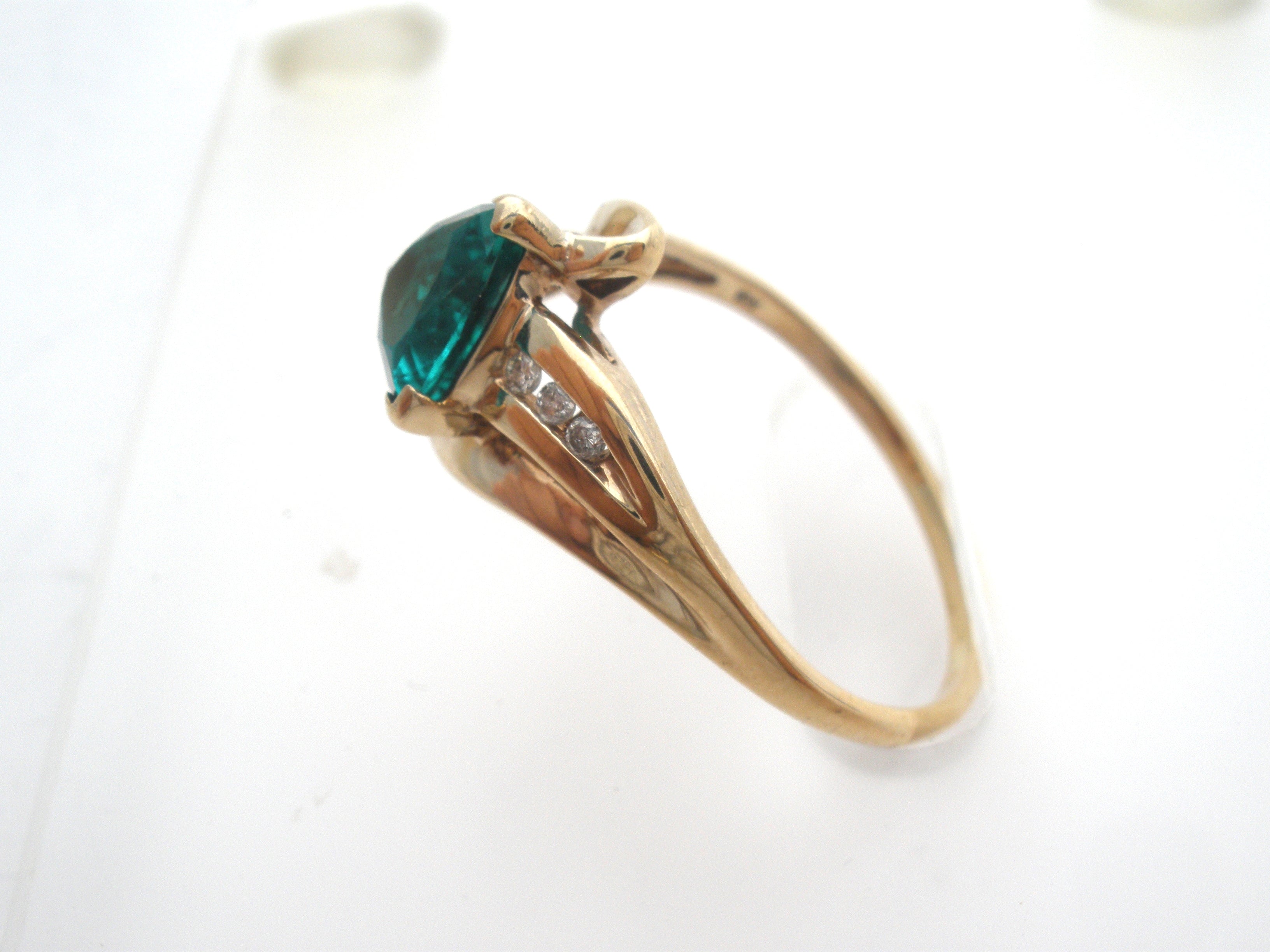 Vintage 10 Karat Yellow Gold Synthetic Emerald Ring – Aurum Jewelers