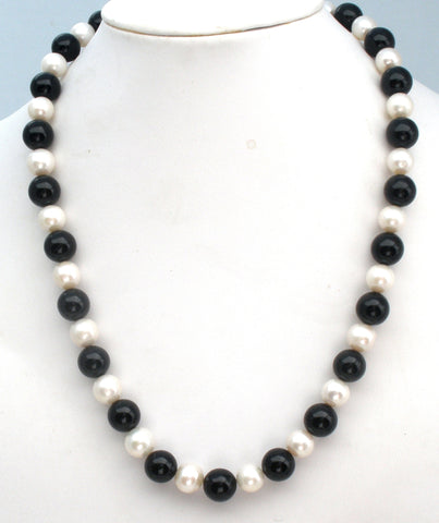Pearl & Black Onyx Bead Necklace 14K Gold 18"