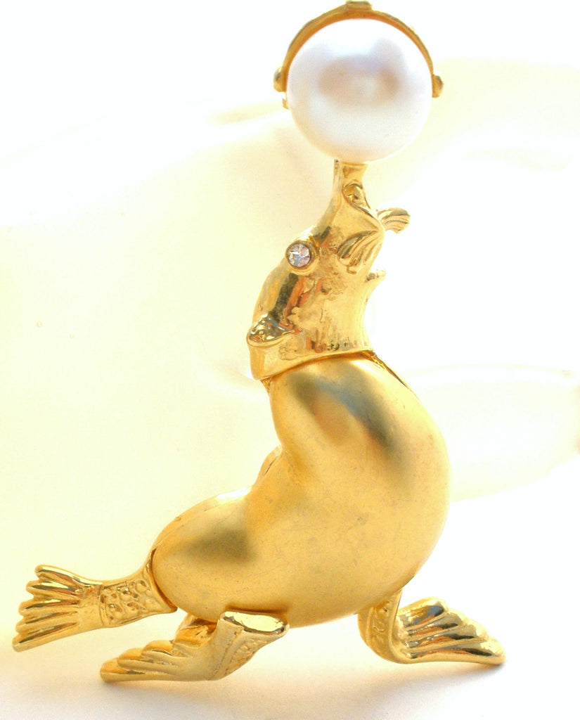Seal Brooch Pin With Faux Pearl Ball Vintage - The Jewelry Lady's Store